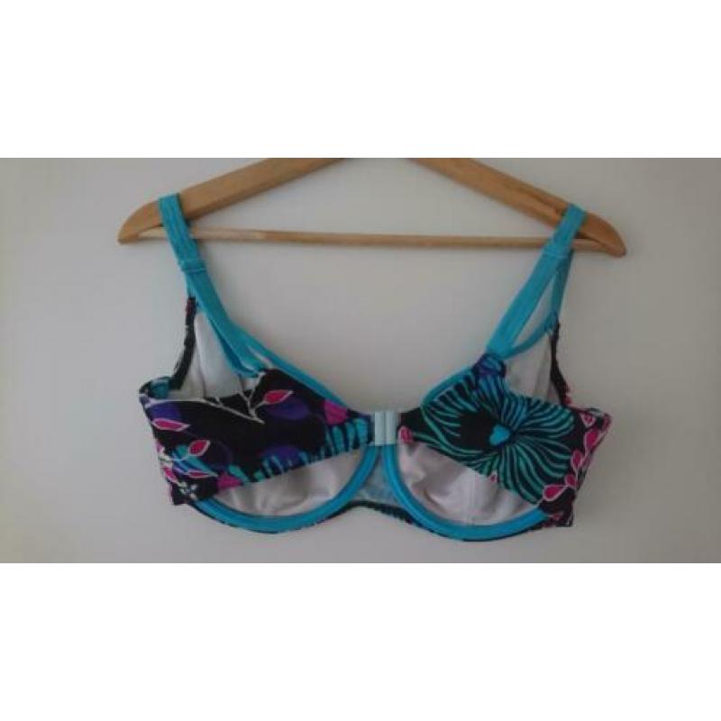 Bikinitop van Freya maat 70F