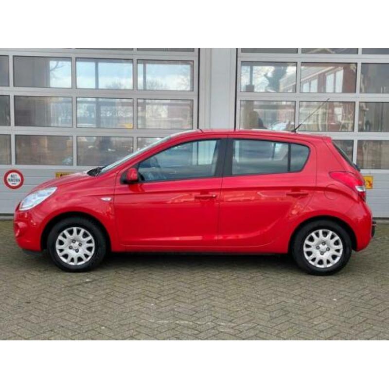Hyundai I20 1.25 ? 5drs DYNAMICVERSION airco trekhaak