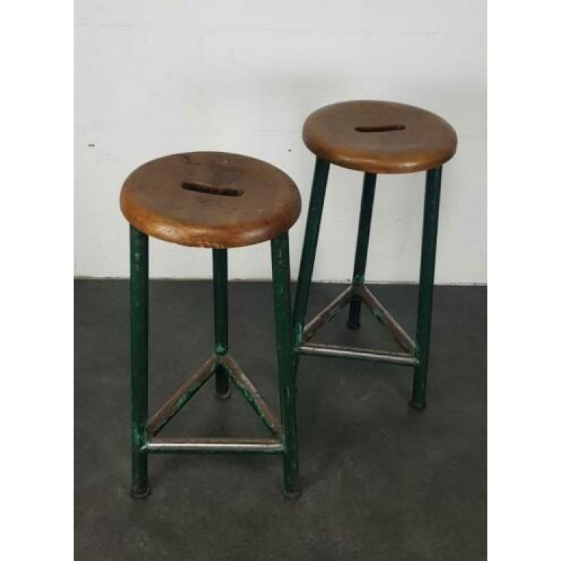 Vintage industriële krukken