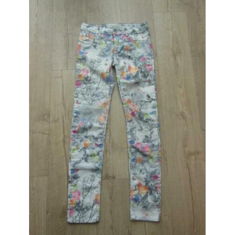 Cars broek met bloemen en vogels maat 16 0f 36