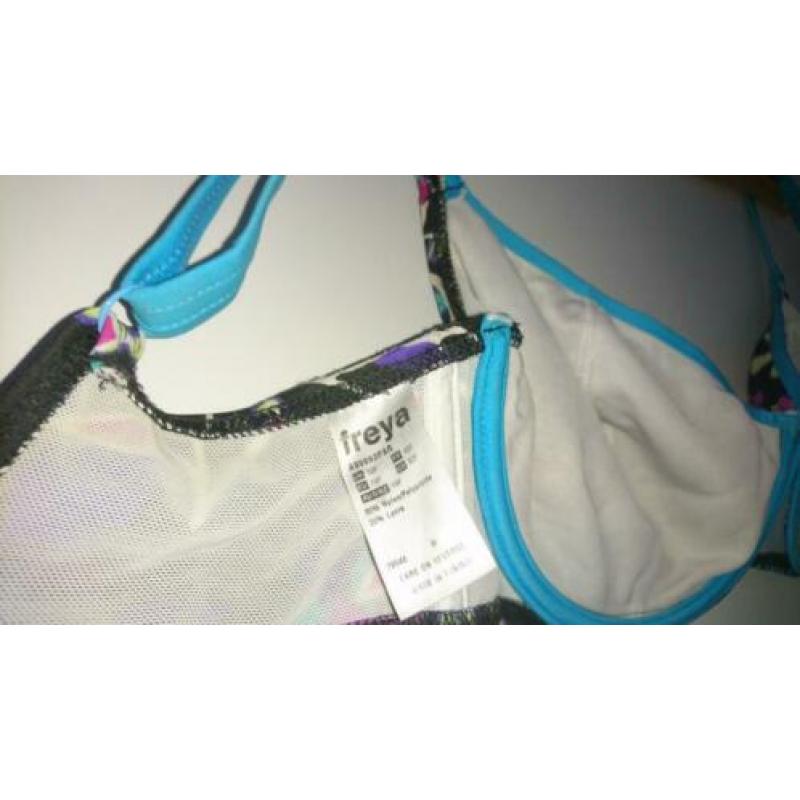 Bikinitop van Freya maat 70F