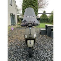 Vespa S Snor ARMY green
