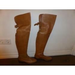 Dolce and Gabanna overknee laarzen leer cognac bruin