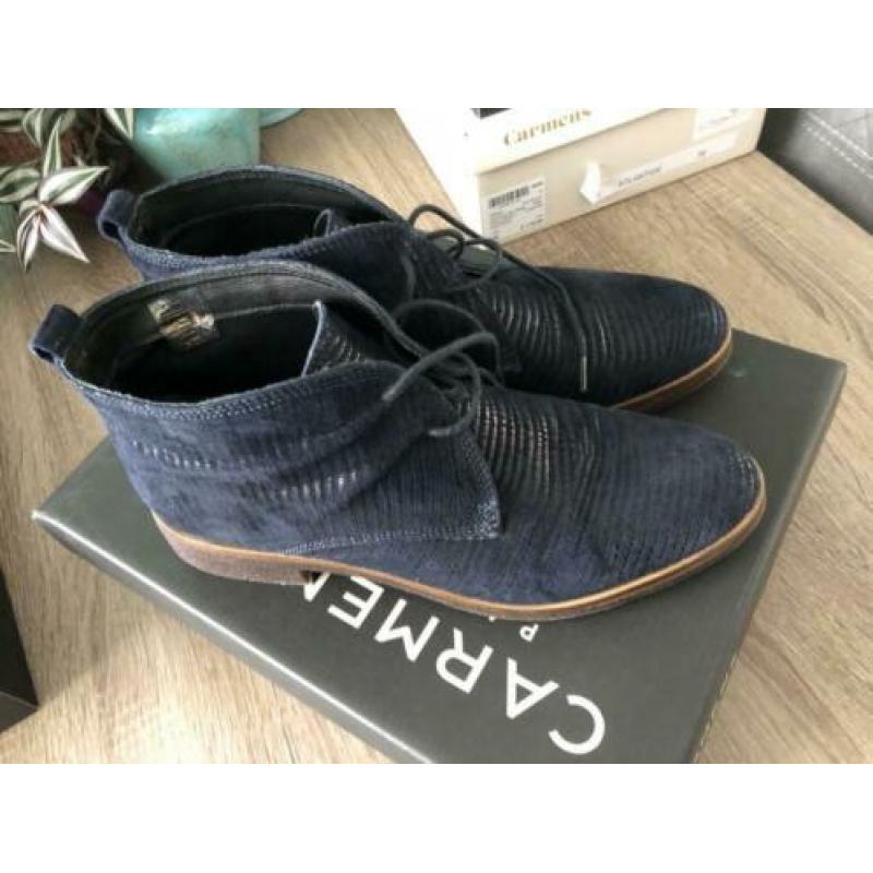 Carmens veter schoen mt 38 blauw.