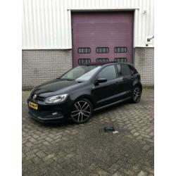 Volkswagen Polo Highline R Line 1.2 TSI DSG 2012 Zwart