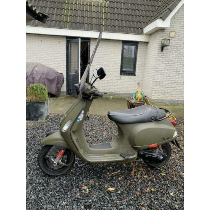 Vespa S Snor ARMY green