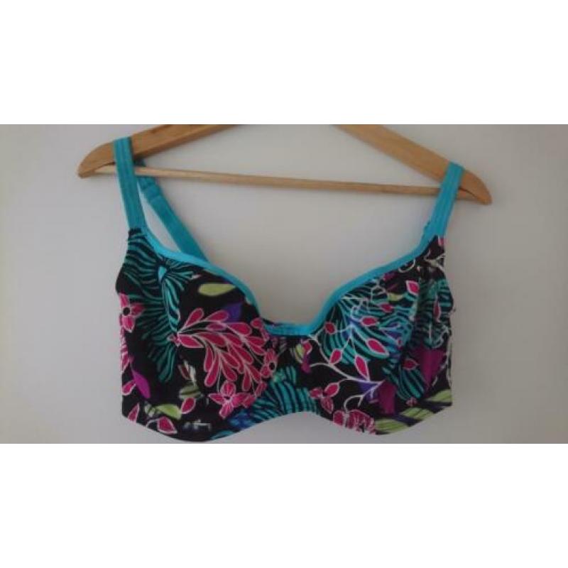 Bikinitop van Freya maat 70F