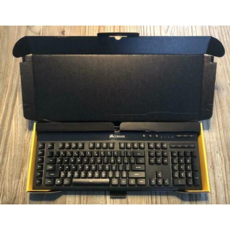 Corsair K55 toetsenbord