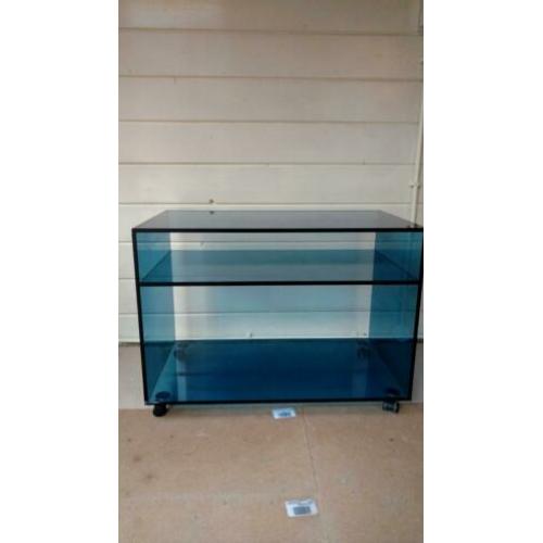Kastje (tv) stevig blauw glas tiptop staat