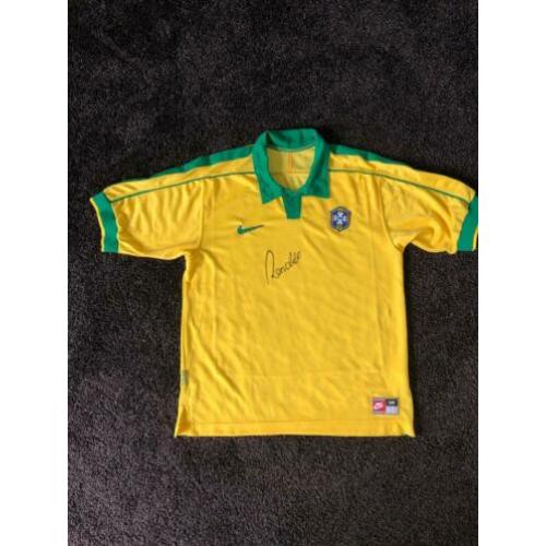 Brazilië thuis shirt '97-98 gesigneerd door Ronaldo (R9)