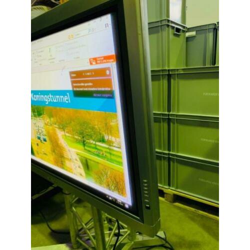 2x Fijitsu pro plasma Display scherm 42 inch