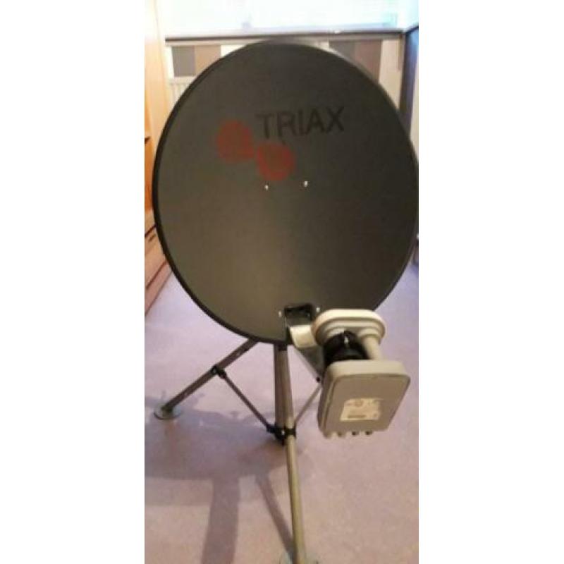 Triax schotel met digitale satalietontvanger