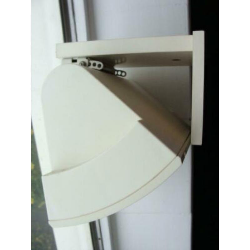 Bose speakers. Centre speaker VS100 en 2 speakers model 100