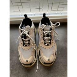 Balencia triple S
