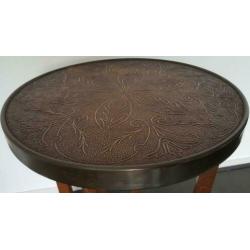 Antiek tafel bijzettafel van hout met koper! Handgemaakt met