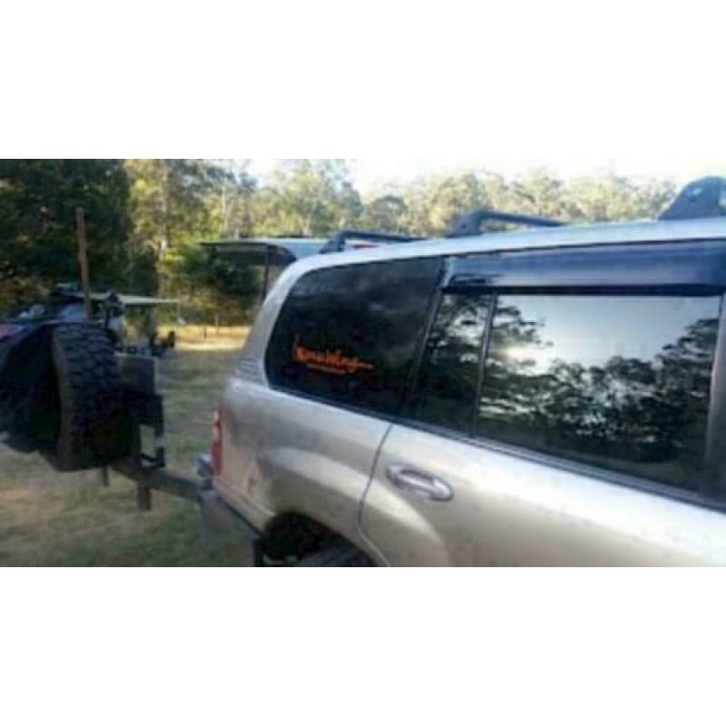 EmuWing Toyota Landcruiser 100 & 105 serie