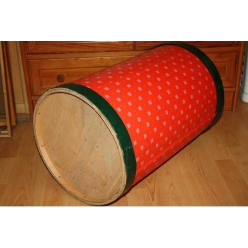 Te koop grote vintage houten ton, vat met deksel