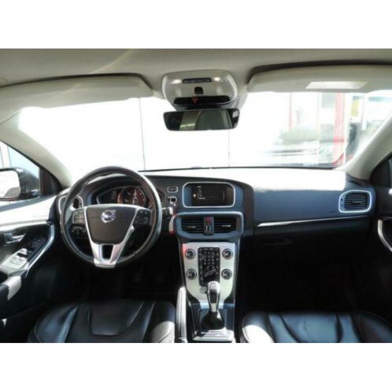 Volvo V40 2.0 D2 Ocean Race Bsn (leer,navi,panodak,xenon)