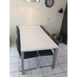 Eettafel 1.80 cm met 6 stoelen
