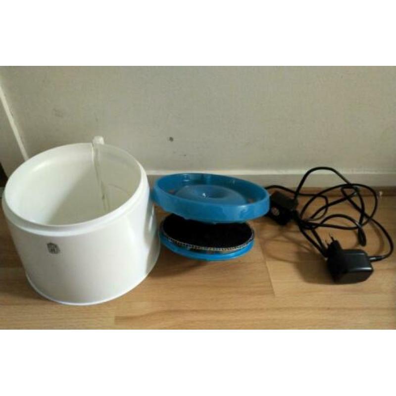 Water fontein voor katten en honden