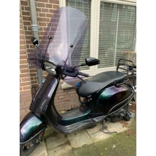 Vespa S Cameleon parelmoer 4t