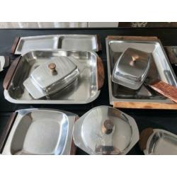 Grote set RVS schalen en bakjes
