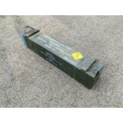 Legerkisten met huls van grote raket - patroon , decoratie