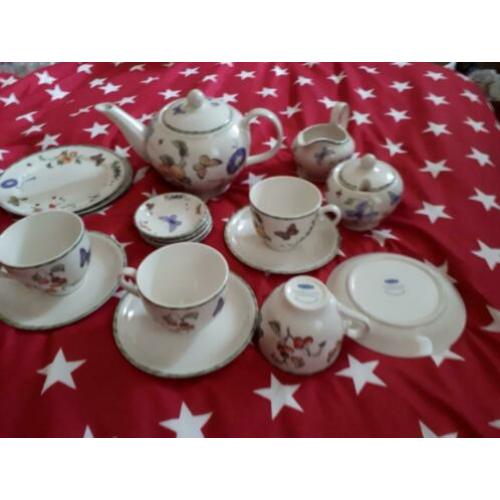 15 delig Janneke Brinkman thee/koffieservies. Nieuw
