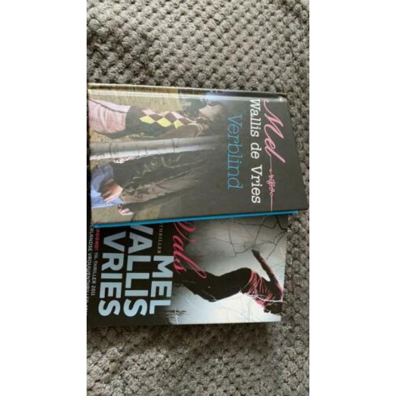 Mel Wallis de Vries boeken