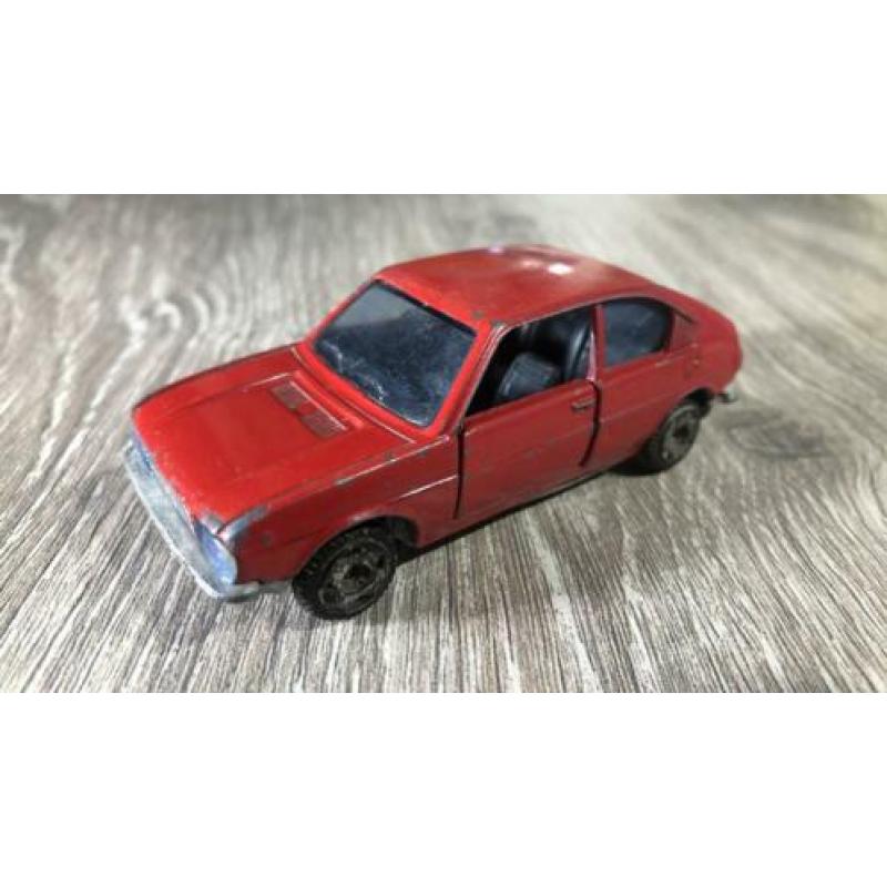 Alfasud 1/43 polistil VAVB