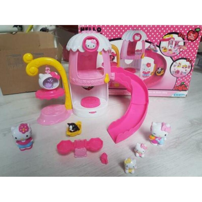 speelgoed huis peuter kleuter meisje hello Kitty hondjes