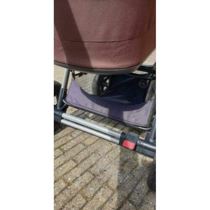 Maxi Cosi Mura Plus 4 walnut brown