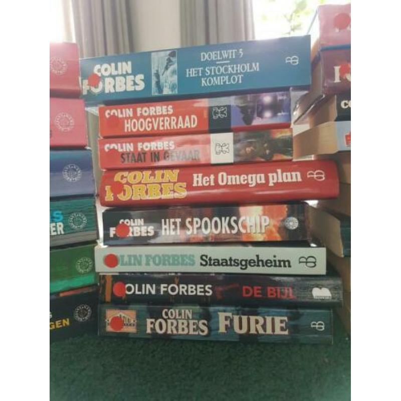 Diverse titels van Colin Forbes