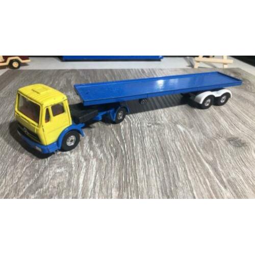 Mercedes truck corgi major toys 1/50 VAVB