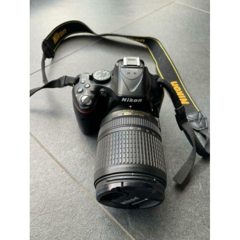 Nikon D5200 inclusief lens, complete set.