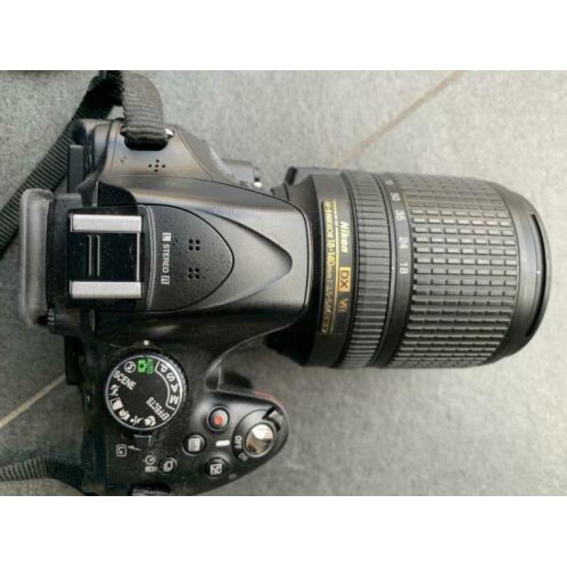 Nikon D5200 inclusief lens, complete set.