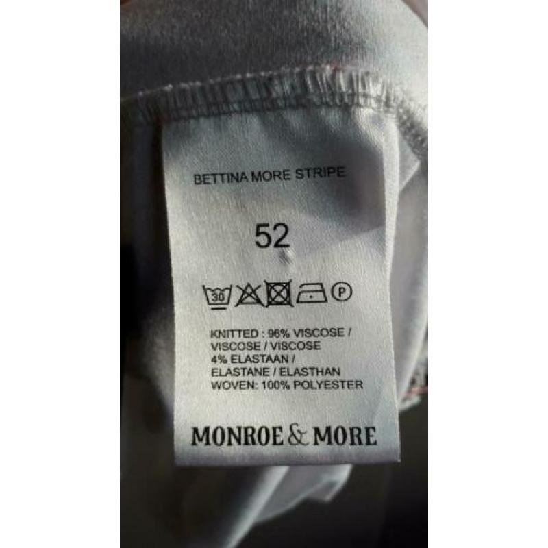 Vrolijke blouse/tuniek van Monroe & More maat 52