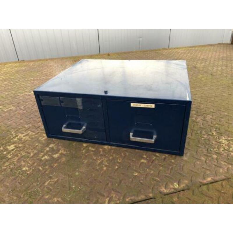 Mooie stapel kastjes van ahrend 52x43x20 5x