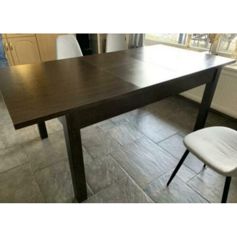 Eettafel uitschuifbaar