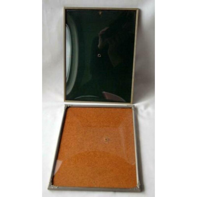 Oud Fotolijstjes 2x met bol glas