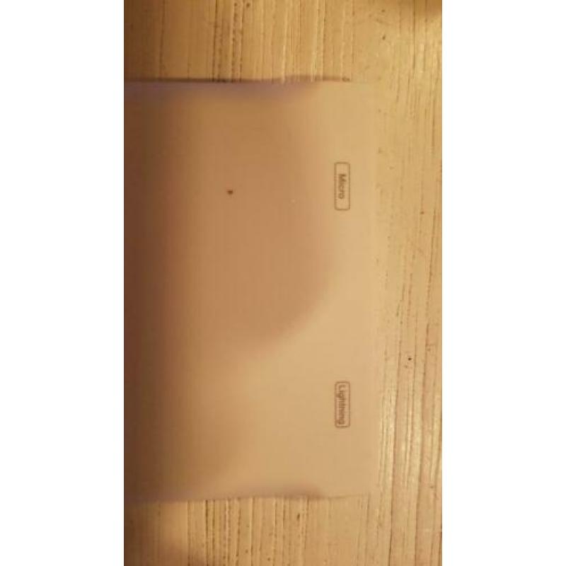 Arun powerbank 0,6 cm dik! 3000 mAh nieuw