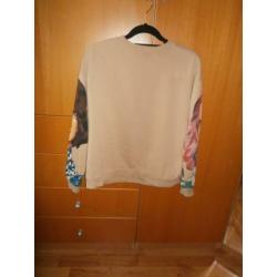 Leuk Zara sweatshirt mt M Art's Collection in goede staat