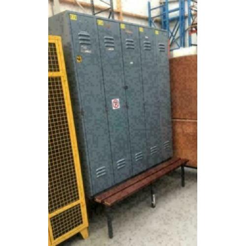 Lockerkast met bankje