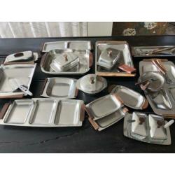 Grote set RVS schalen en bakjes