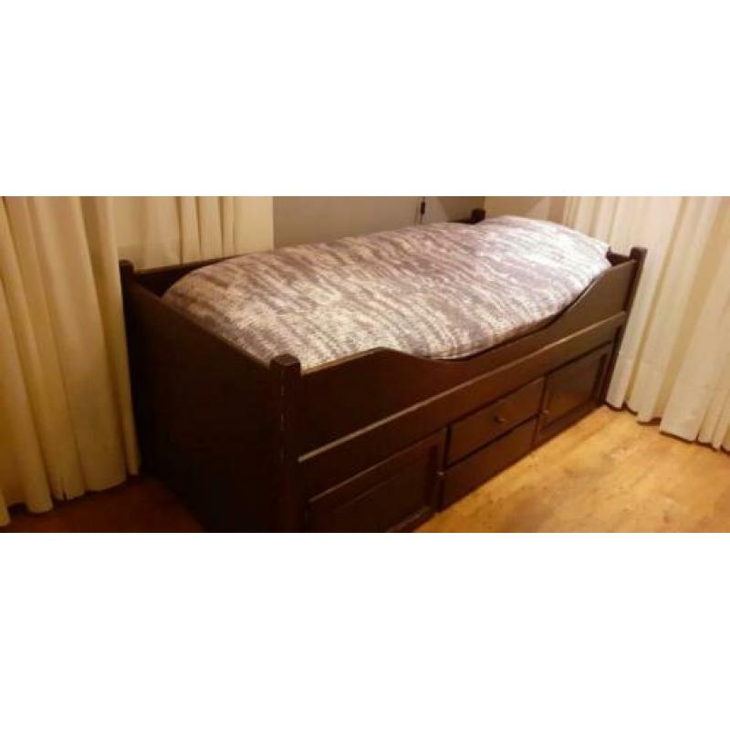 1 persoons kinderbed 90cm x 200cm met opbergruimte