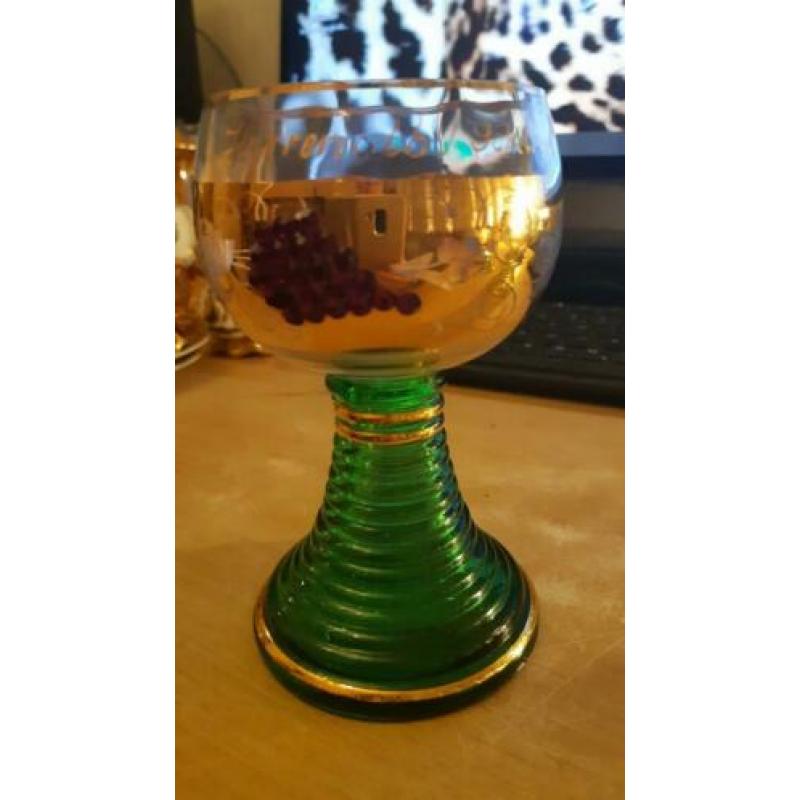 Roemer wijnglazen met strass druiven