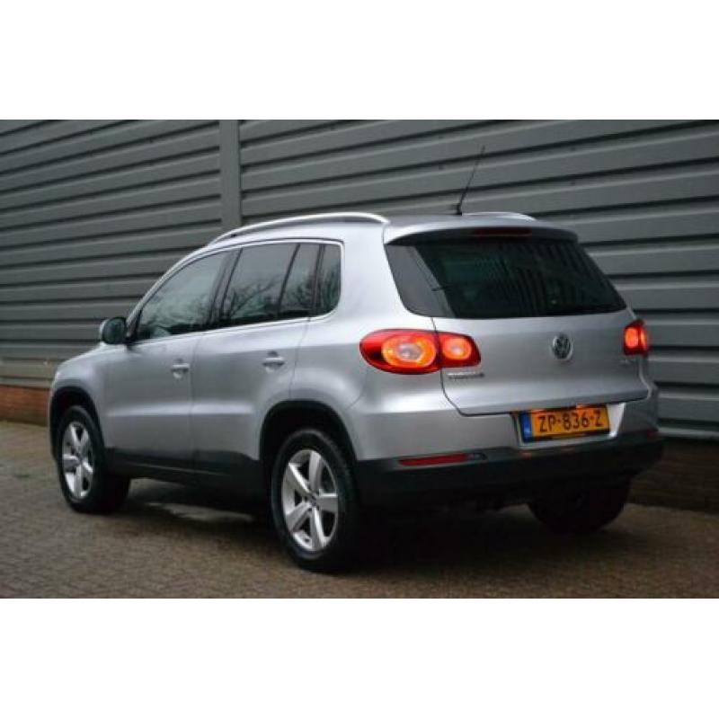 Volkswagen Tiguan 2.0 TSI Sport&Style 4Motion Leder Panorama
