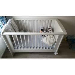 Babykamer kinderkamer landelijk wit