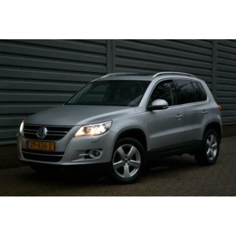 Volkswagen Tiguan 2.0 TSI Sport&Style 4Motion Leder Panorama
