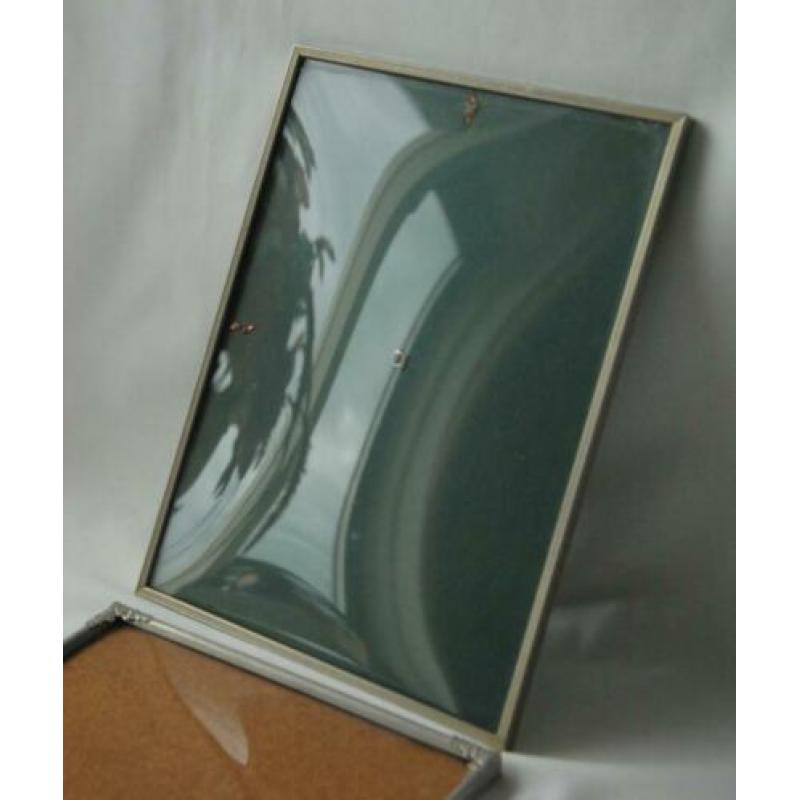Oud Fotolijstjes 2x met bol glas
